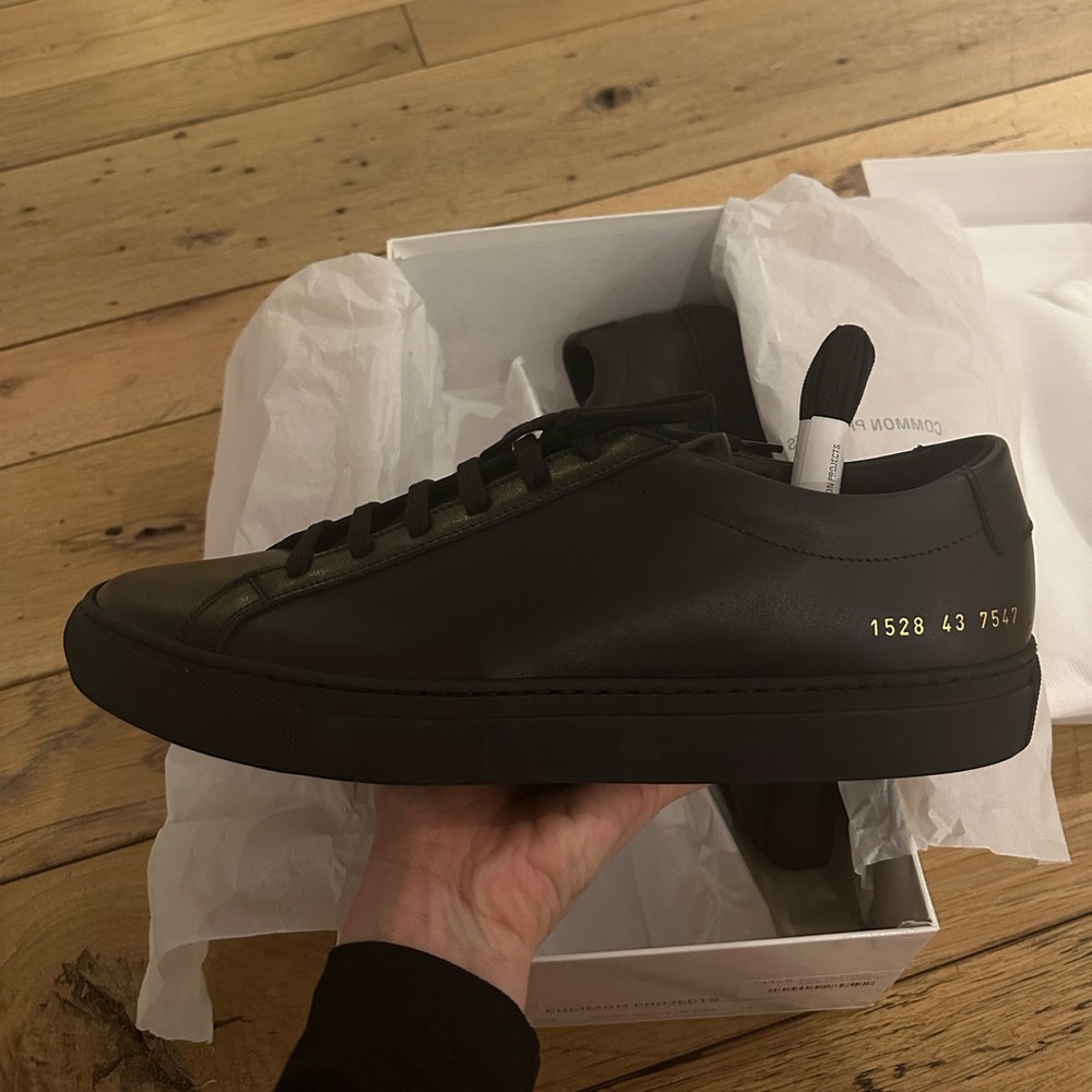 Common Projects - Brand New, Original Achilles Low Black - Size 43/10US